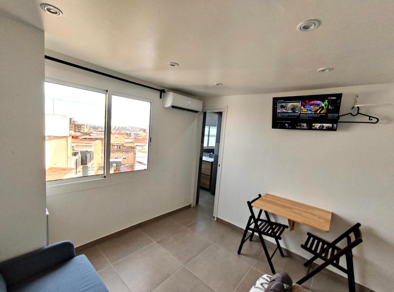 Apartamentos Con Bano Privado Frente Al Metro L5 Barcelona-Hospitalet L'Hospitalet de Llobregat Eksteriør bilde